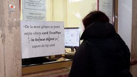 Aglomerația de sărbători, simțită din plin în gară. Călătorii au stat peste jumătate de oră la cozi pentru a lua bilete: „Este revoltător”
